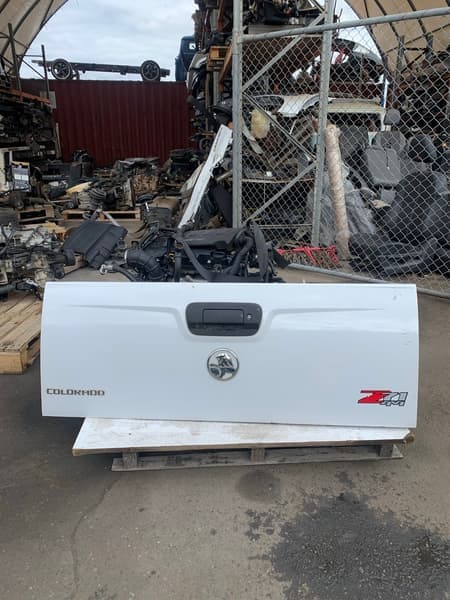Holden Colorado Series 2 Z71 White Tailgate